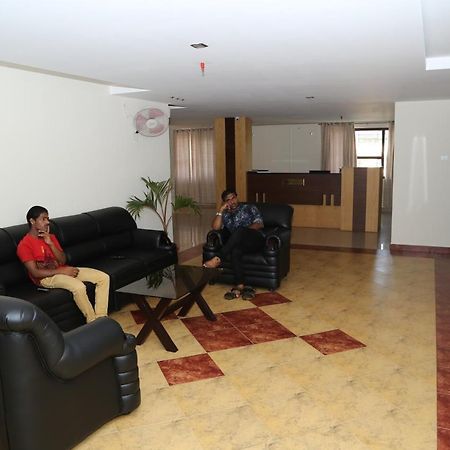 Hazmi Inn Perintalmanna ภายนอก รูปภาพ